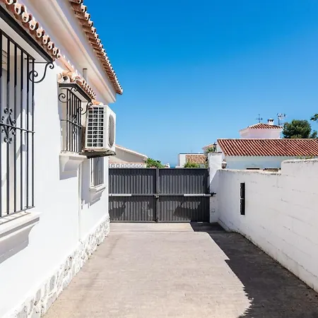 Vb Velazquez 6bdr Independent Villa Benalmádena