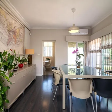 Vb Velazquez 6bdr Independent Villa *
